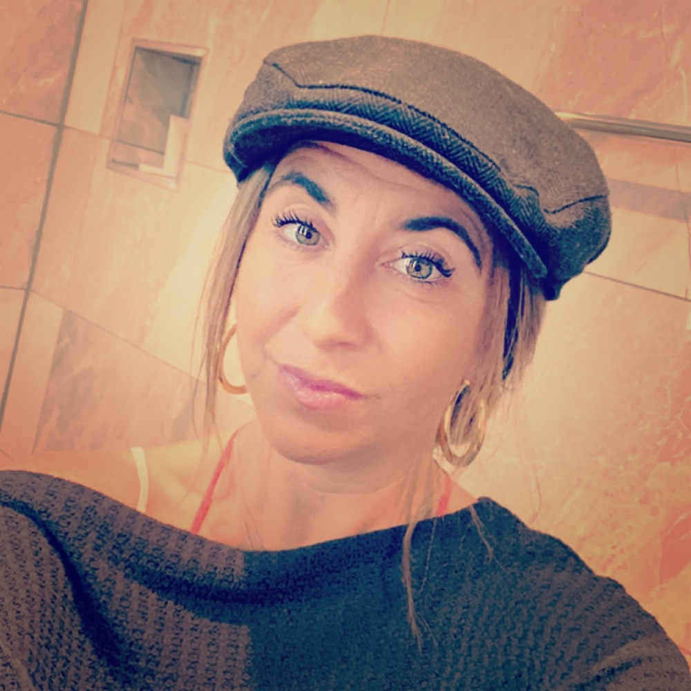 Meet your Posher, Gina
